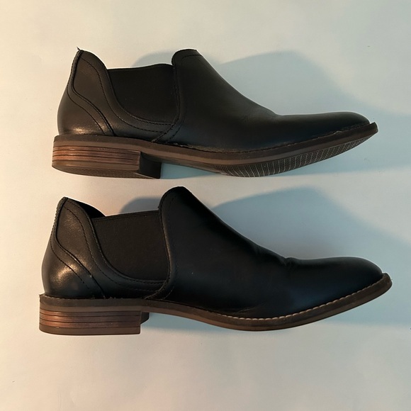 Clark’s Black Leather Ankle Boots - Picture 5 of 8